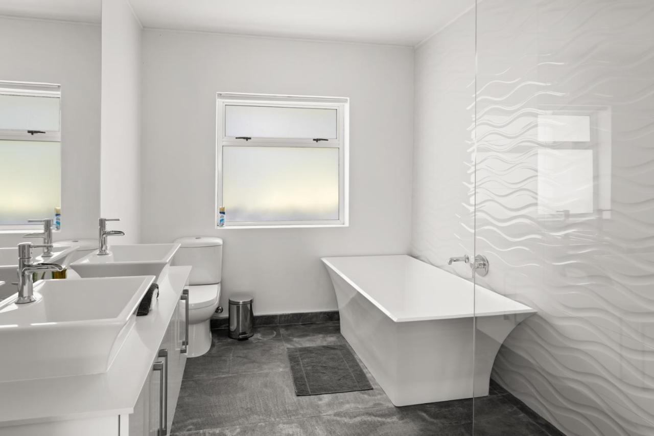 Villa Ravensteyn - Camps Bay Luxury Villa Cape Town Bagian luar foto